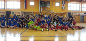 : »Gasilska« z vsemi udeleženci (foto: Peter Šabec)